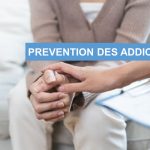 Professionnels de santé et patients dans un centre espagnol d'addictologie, illustrant l'accompagnement des personnes en situation d'addiction au THC.