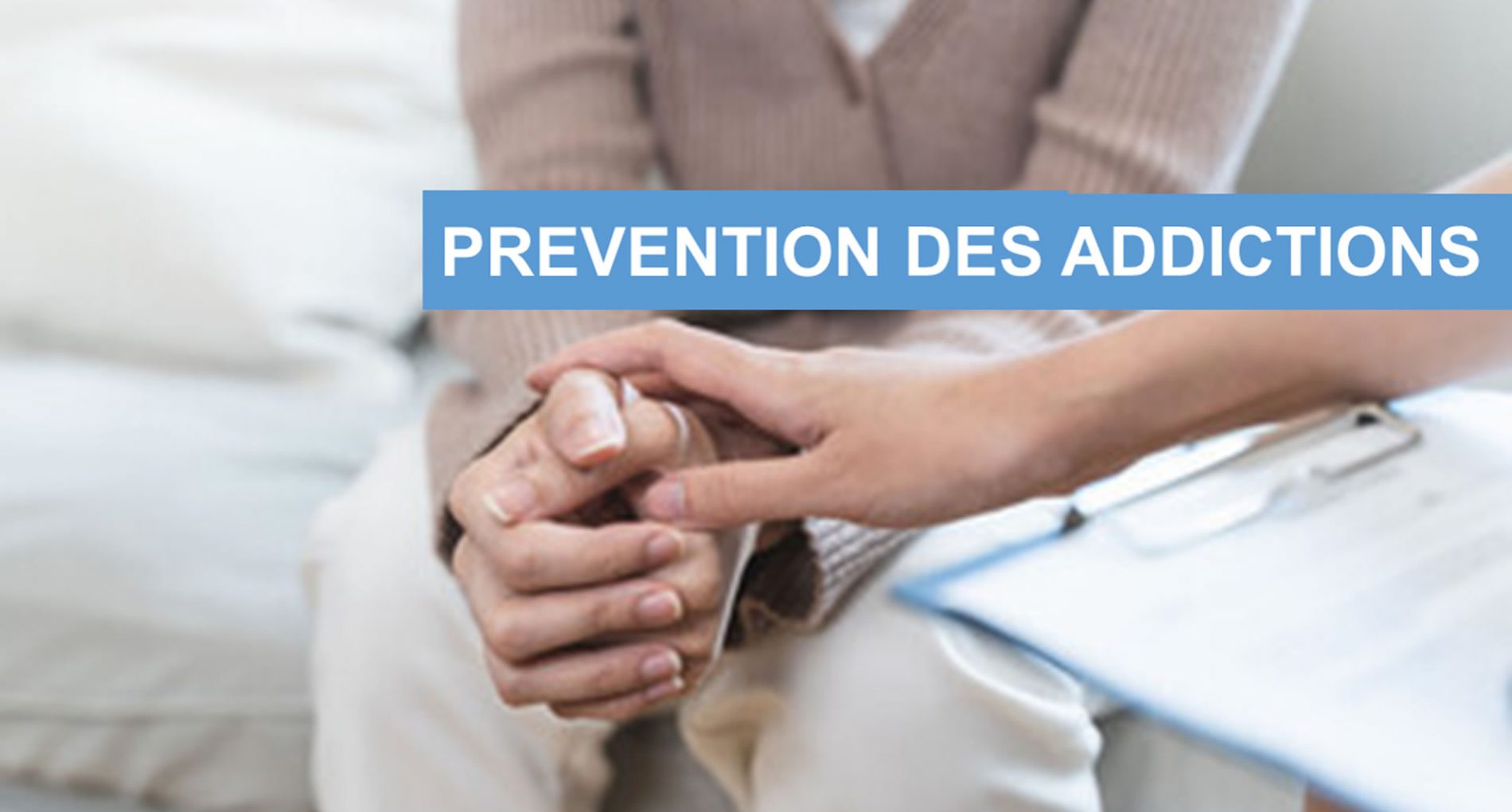 Professionnels de santé et patients dans un centre espagnol d'addictologie, illustrant l'accompagnement des personnes en situation d'addiction au THC.