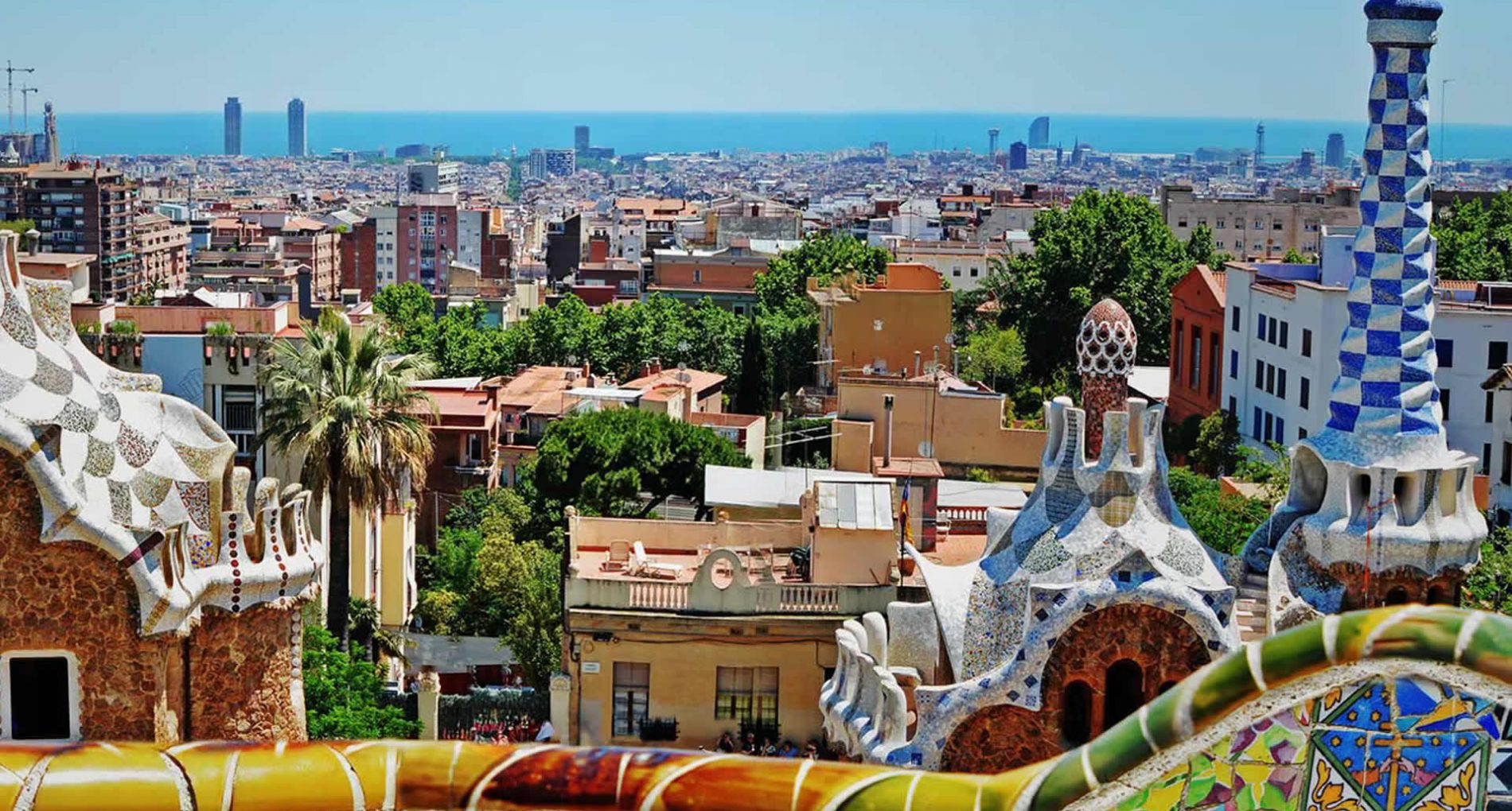 Vue de Barcelone — article sur les social cannabis clubs et l’alternative The Heaven Club à La Jonquera